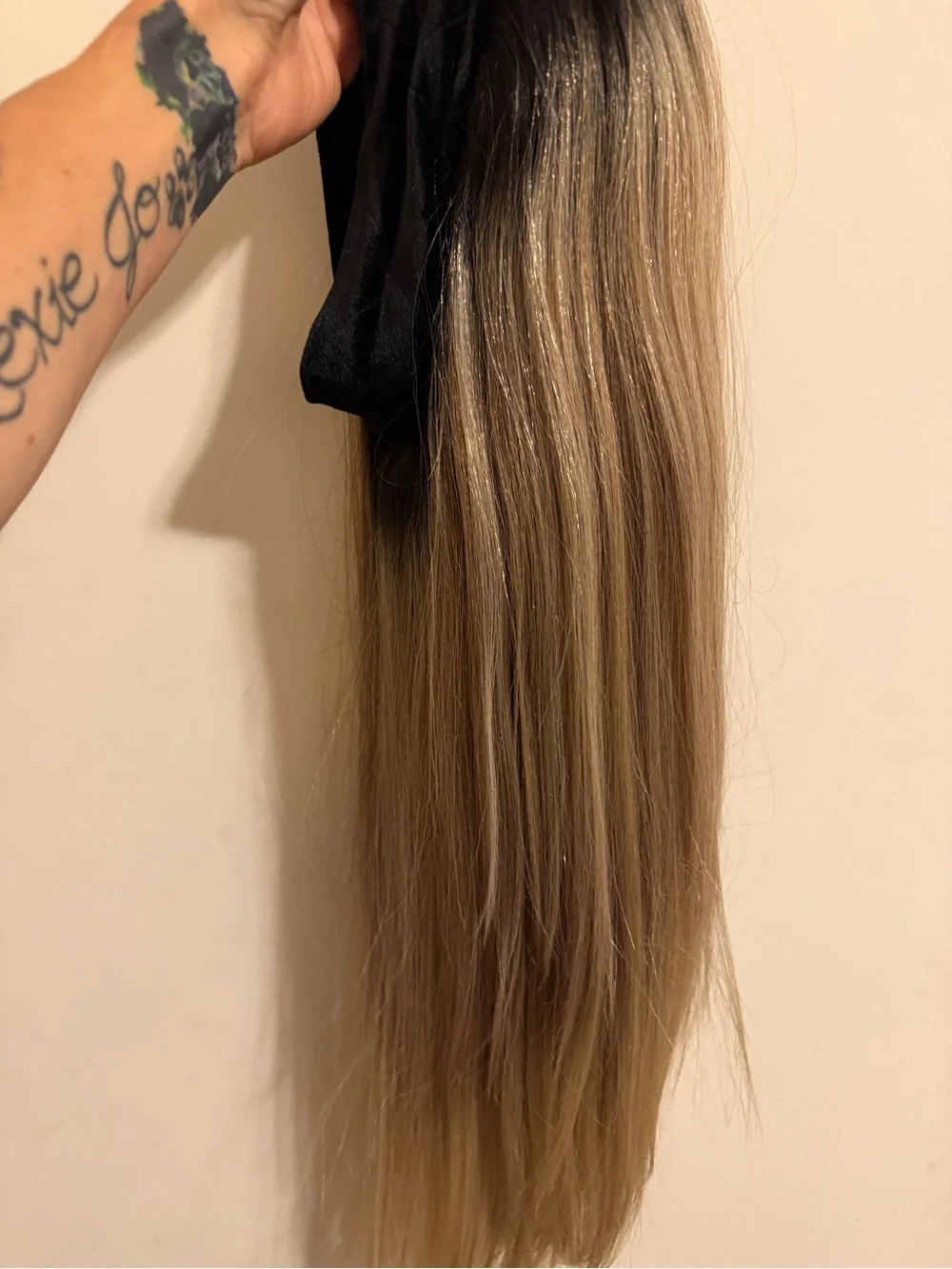 Long Straight Headband Wig - Blonde 26 inches BNWOT by Outre
